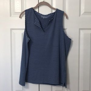 vineyard vines sleeveless shirt XL